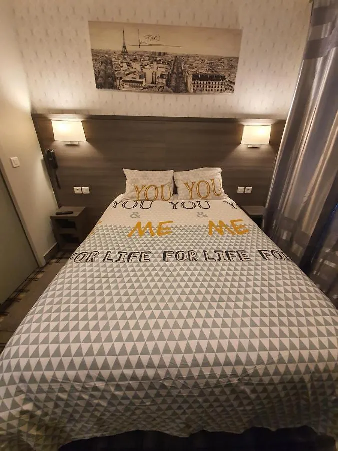 Hotel Savoy Parigi 0*,