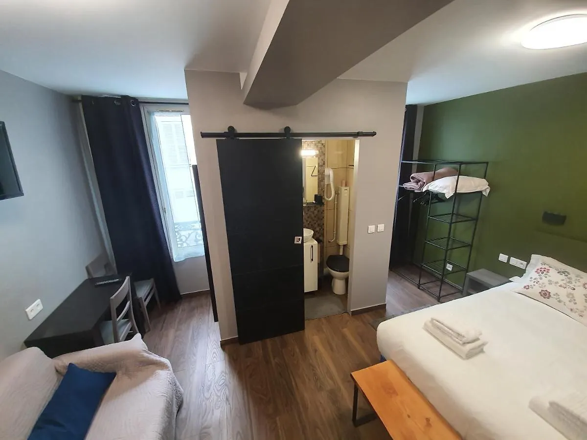 פריז Hotel Savoy 0*,  צרפת